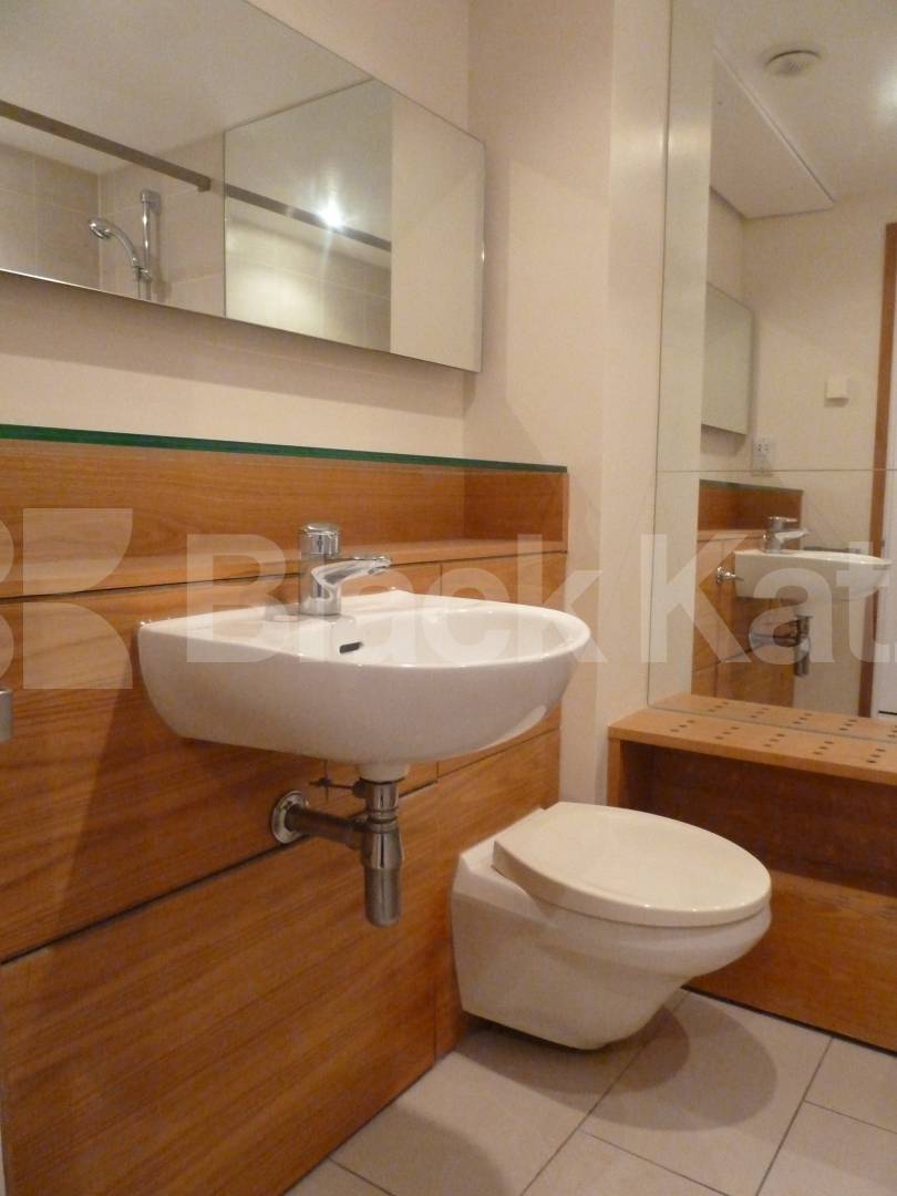 			NEW INSTRUCTION, 2 Bedroom, 1 bath, 1 reception Flat			 Ice Wharf, KINGS CROSS